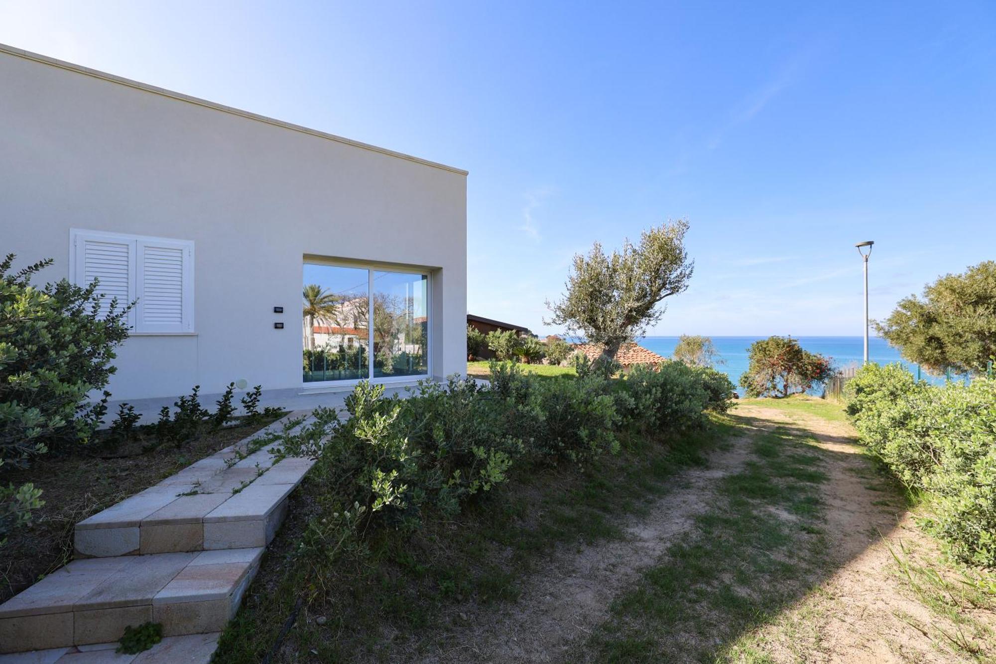 Aura Maris Beach Residence Mazzaforno チェファル エクステリア 写真